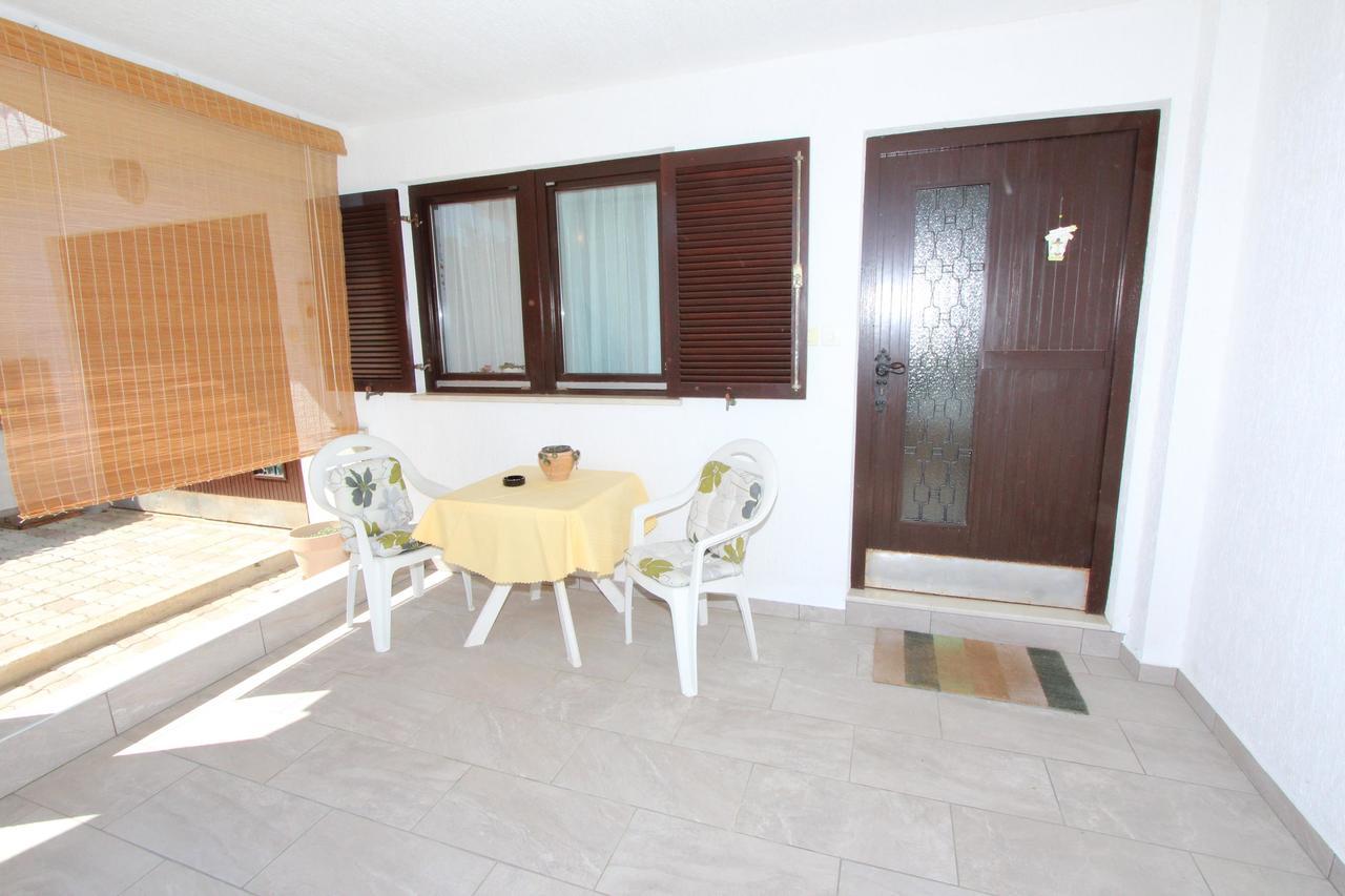 Apartment Irena Пула Екстериор снимка