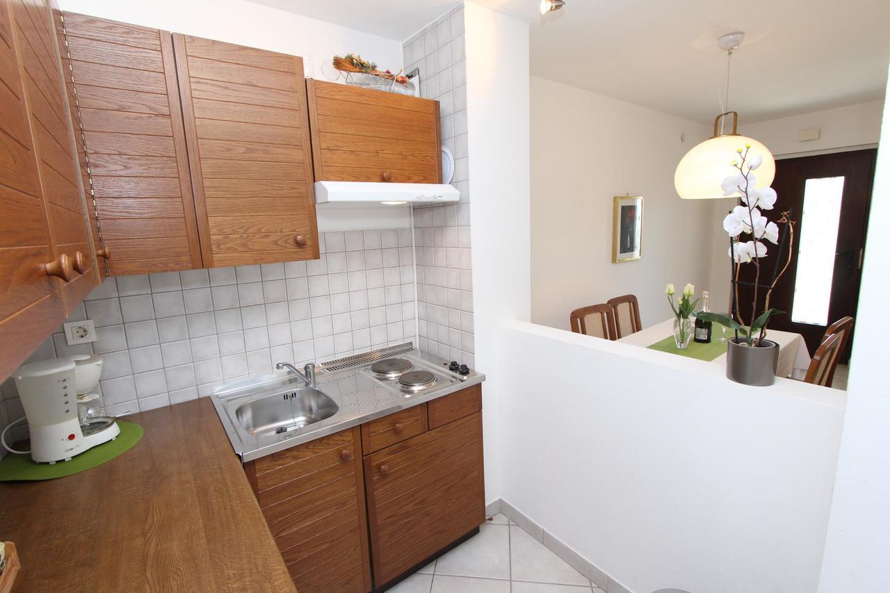 Apartment Irena Пула Екстериор снимка