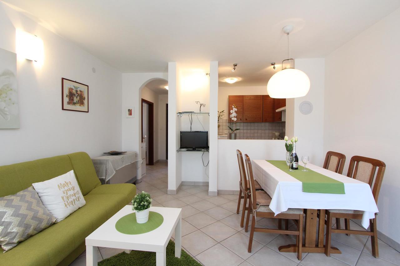 Apartment Irena Пула Екстериор снимка